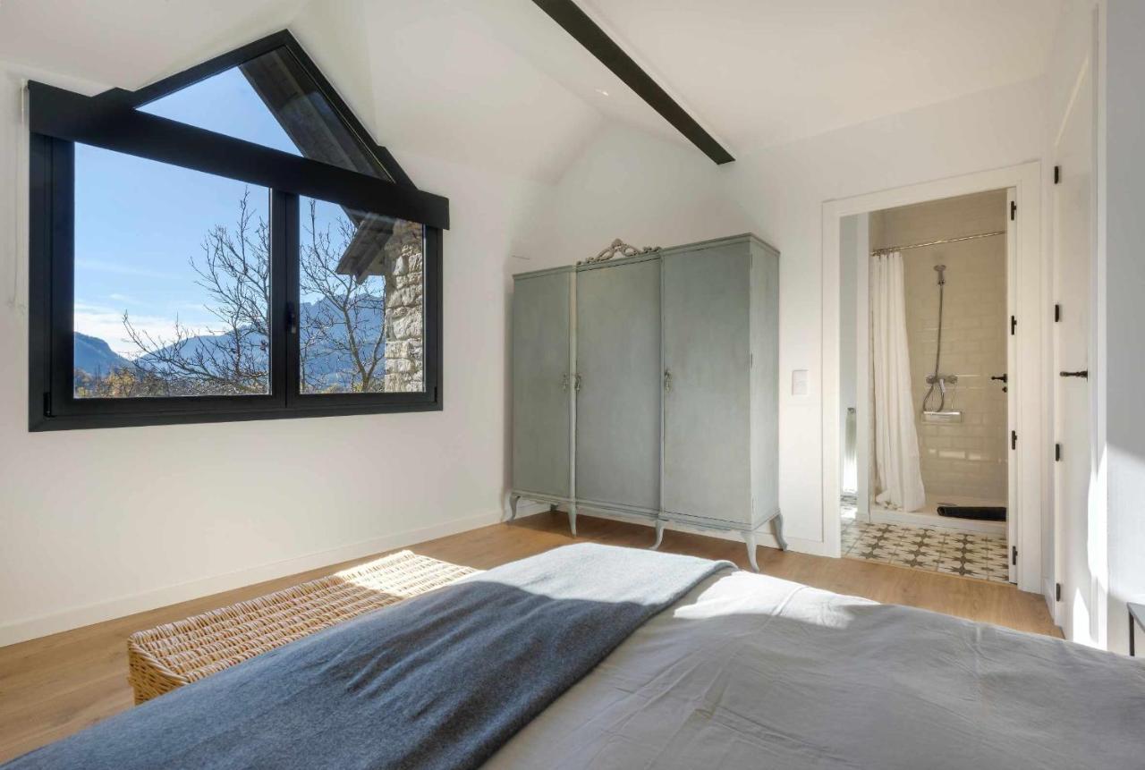 Villa La Borda del Pueyo borda rural en el pirineo aragonés El Pueyo de Jaca Esterno foto